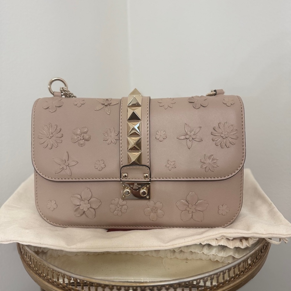 VALENTINO GARAVANI VITELLO FLOWER WITH ROCKSTUDS - Picture 2 of 11
